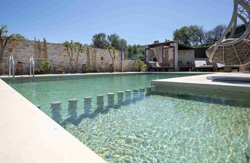 Kolymbari Villa | Deluxe villa with heated pool in Maleme