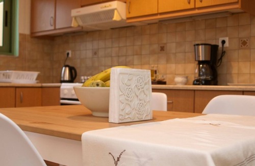 Pitharion Apartment | Der Garten von Zephyrus - West by Interhome