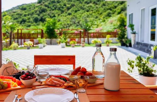 Borsh Hotel | Deve Mar Hotel