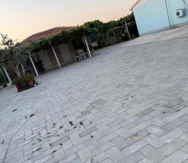 Qerek House | Dhoma Pushimi Tale Beach