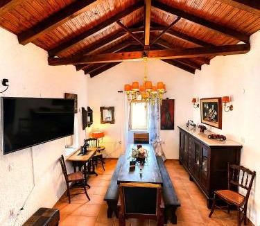 Omales House | Diaks Tower Sunset Sea View Mani