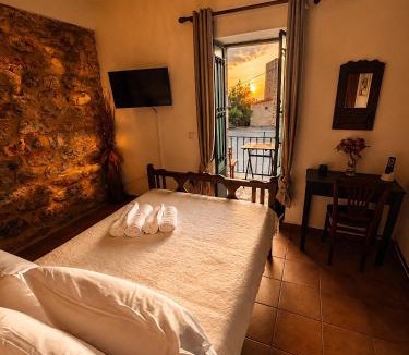 Omales House | Diaks Tower Sunset Sea View Mani