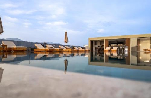 Petrokefalion Apartment | Dianeira Luxury Suites with Shared Pool near Matala