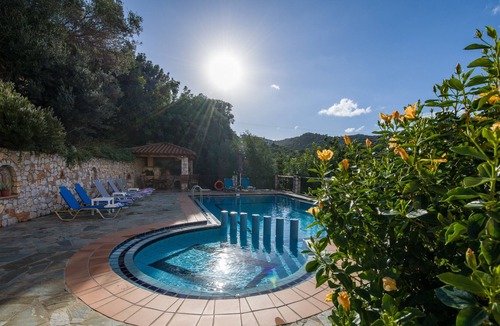Stalos Villa | Dimosthenis Villas