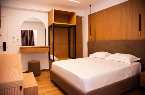 Himare Hotel | Dine Residence