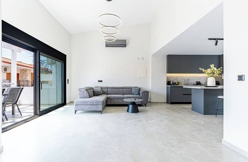 Nea Skioni Condo | Diomedes Villas in Skioni