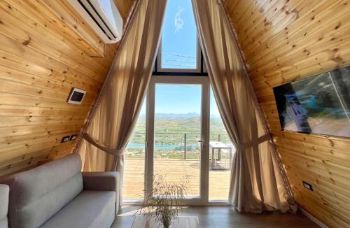 Shkoder County Villa | Doel House Zues - Hot Tub Villa & Scenic View