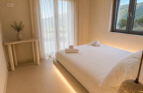 Agia Efimia Villa | Doto Villa with private pool