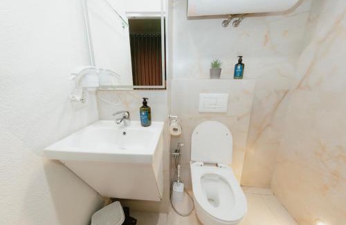 Blloku Hotel | Double Room at The Bubbles Jacuzzi Rooms