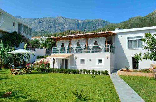 Dhermi House | DreamAdes House
