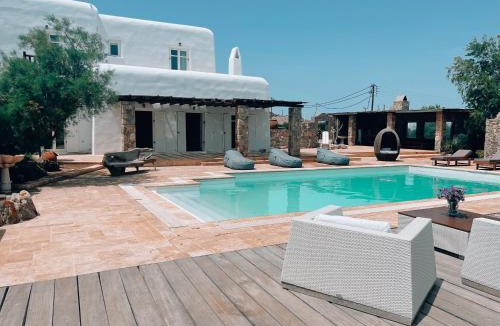 Agios Ioannis Villa | Dreamy Boho 5bed Villa with Pool and Ocean View