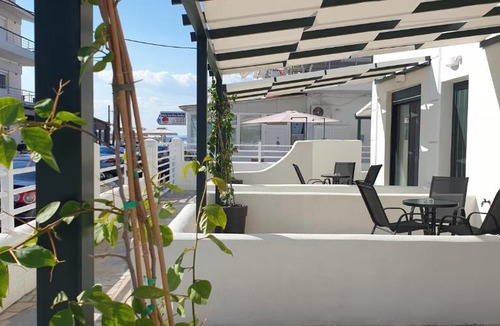 Perea Apartment | Eantos Studios and Suites
