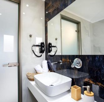 Aliki Apartment | East Coast