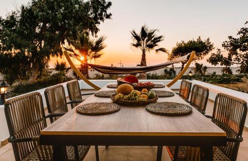 Kamari Villa | Echo Villa
