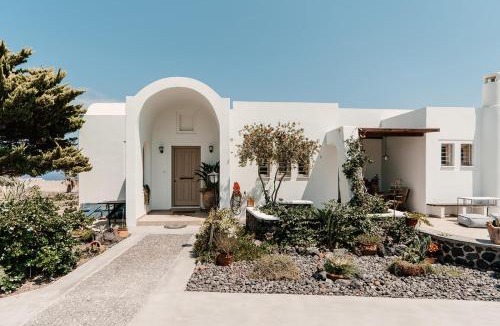 Kamari Villa | Echo Villa