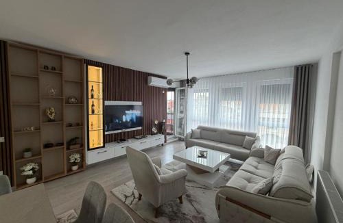 Mitrovicë Apartment | Eda's Home