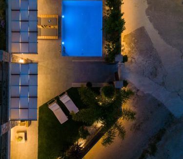 Plakalona House | Effrosini Traditional Home