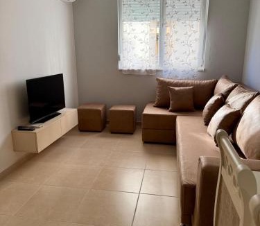 Shengjin Apartment | EG Beach Apartments 105B