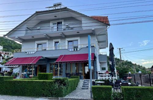 Piskupat House | Eiffel's Guest House