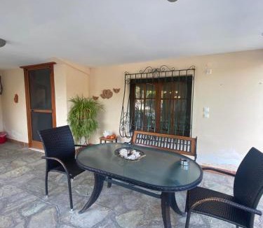 Pylaia-Chortiatis Apartment | Elaiones house