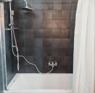 Metaxourgio Apartment | Elegant renovated Athenian Downtown Apartment