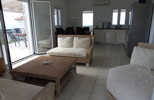 Pylos-Nestoras Villa | Elegant Villa in Evangelismos with Pool