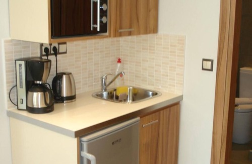 Khalandrion House | Elements Rooms and Apartments