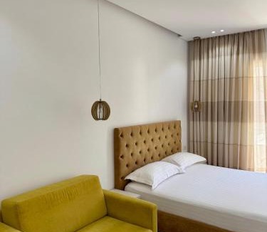 Qender House | Elena Hotel
