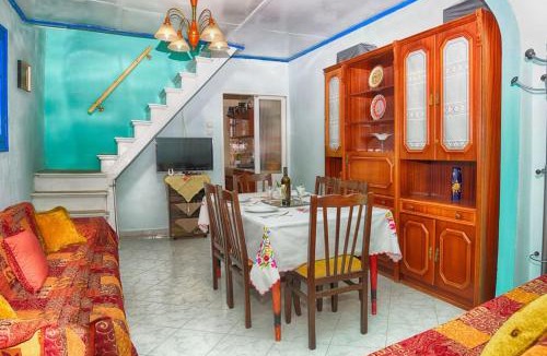 Chlomos House | Eleni's House