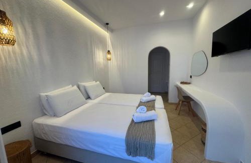 Antiparos Hotel | Eleni's Rooms