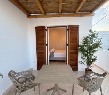 Antiparos Hotel | Eleni's Rooms