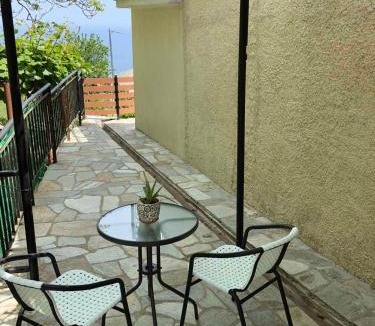 Lambinou House | Elenis Vista Mare