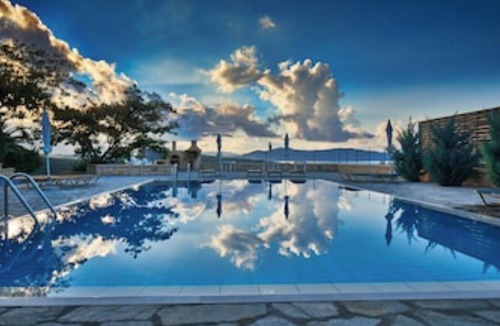 Filaki Apartment | Eleonas apartment on the 1st floor with unobstructed ocean views