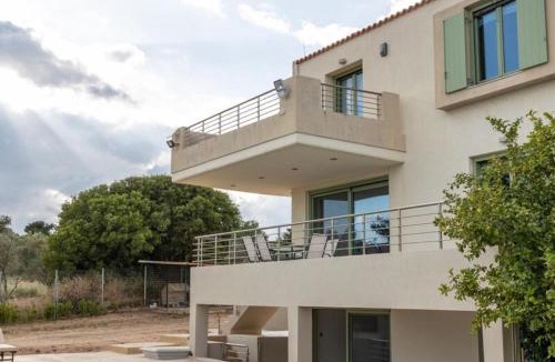 Megara Villa | Elia country villa 5BR 5BA with Private Pool