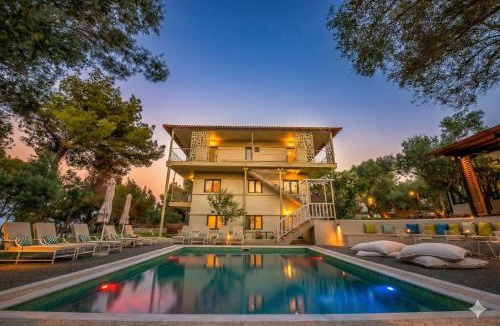 Afytos Hotel | Elies 33 Bio Retreat