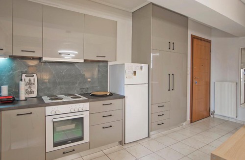 Peiraiki Apartment | Ella Suite Piraeus Stylish St, Balcony & Sea View