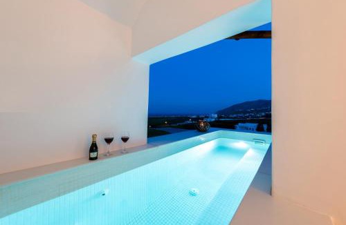 Karterados Hotel | Emerald Collection Suites