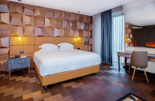 Çagllavicë Hotel | Emerald Hotel