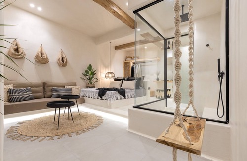 Old Town Naxos Hotel | Emery Suites