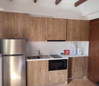 Karvelas Apartment | Emi's junior