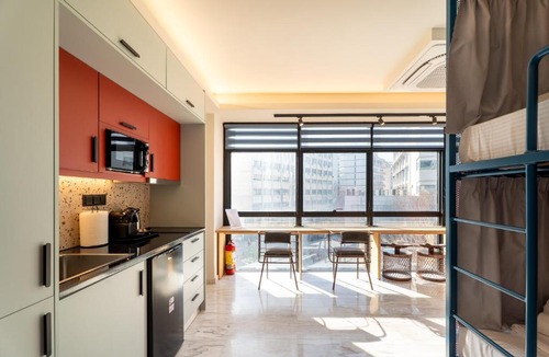 Vardaris Hostel | Empyrean Luxury Dorms