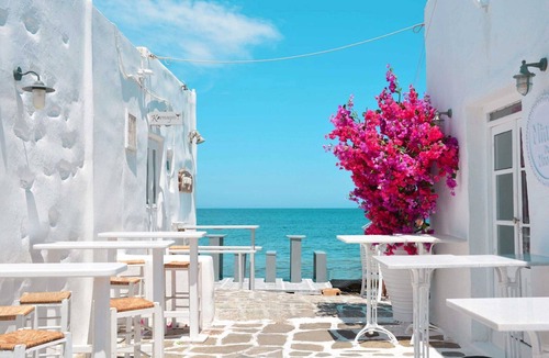 Kithnos Apartment | Endearing Amazing Kythnos Suite | Ionia Suite | 2 BDR Suite with Side Sea View.