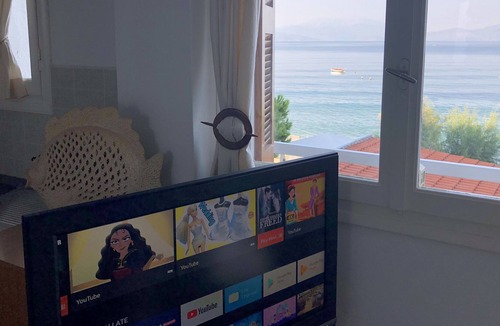 Xylokastro-Evrostina Apartment | Endless apartment with sea view