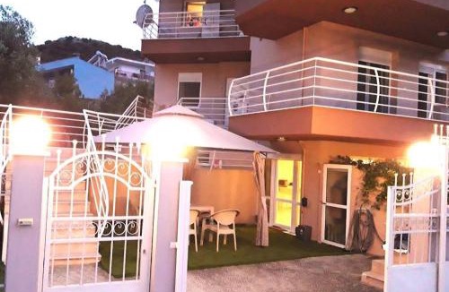 Kavala Villa | Endless Blue Garden Villa