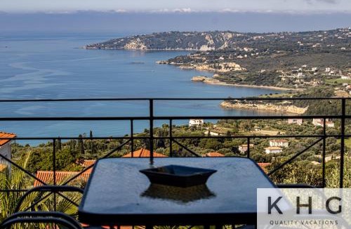 Mousata Apartment | Endless view flat in Vlachata!