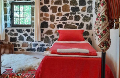 Diber House | Enjoy nature, tradition and authentic culinary at Lura Guesthouse