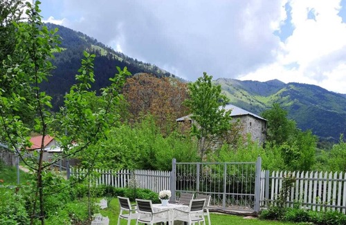 Diber House | Enjoy nature, tradition and authentic culinary at Lura Guesthouse