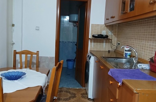 Berat Apartment | Enjoyable 1-bedroom apartment with AC in charming Berat