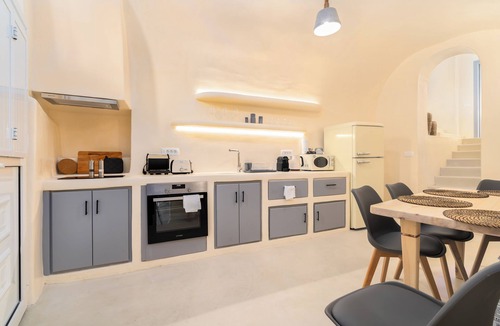 Exo Gonia House | Eolithos Suites