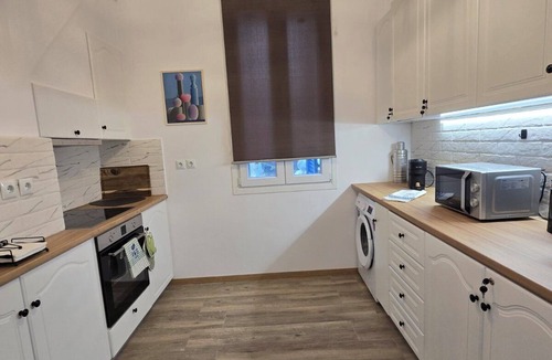Kardamyla House | Epaminondas 3-bedroom Stone House